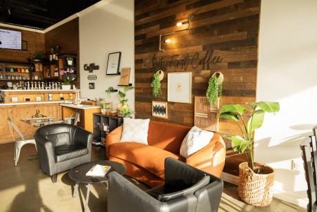 Cha and Coffee Stop - Seating Area