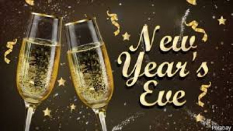 New Years Eve with toasting champagne flutes